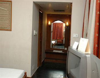 Rukmini Riviera Hotell Hyderabad Eksteriør bilde
